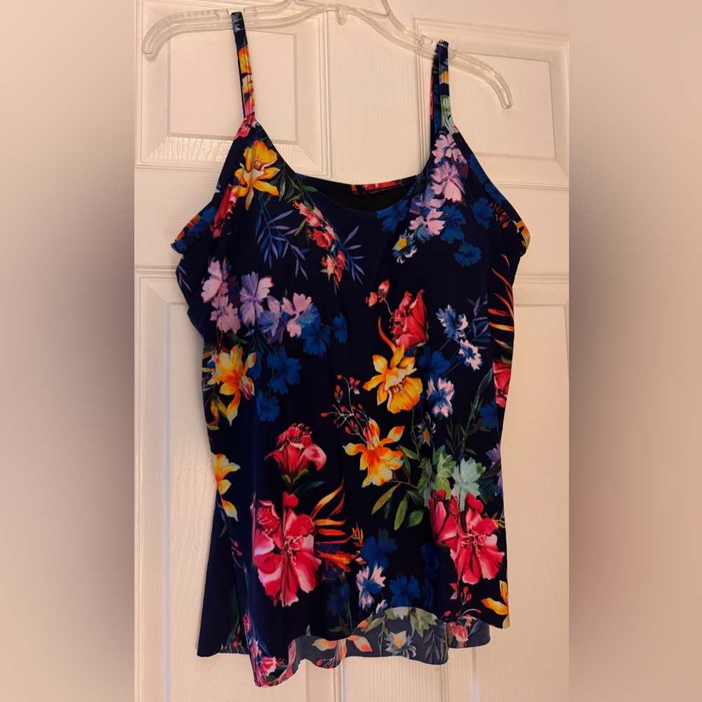 Vanishing Act Tankini Swimsuit Top Blue colorful Floral Print Plus Size 18